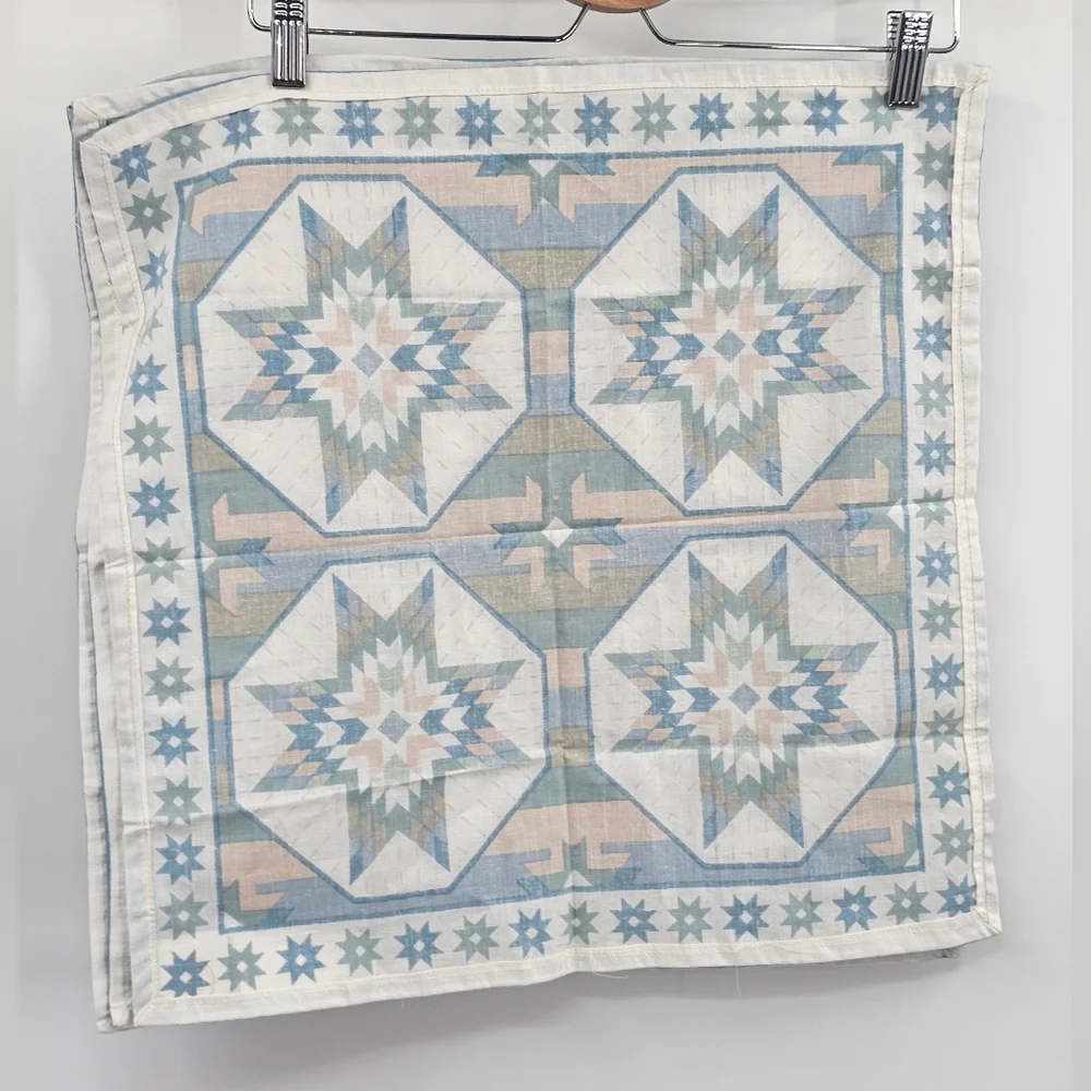 Quilt 4 Piece Napkin Set NWT